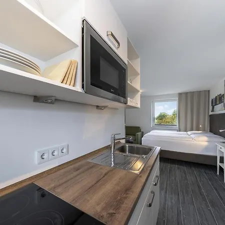 California Hotel 4*